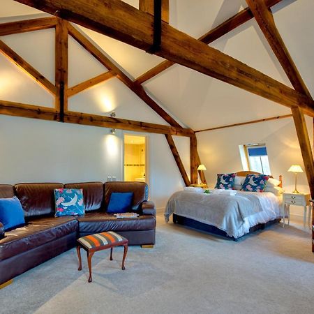 Central Studio Suite - Modern Stay With Free Wifi Stamford Esterno foto