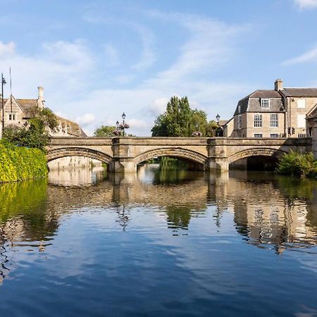 Central Studio Suite - Modern Stay With Free Wifi Stamford Esterno foto