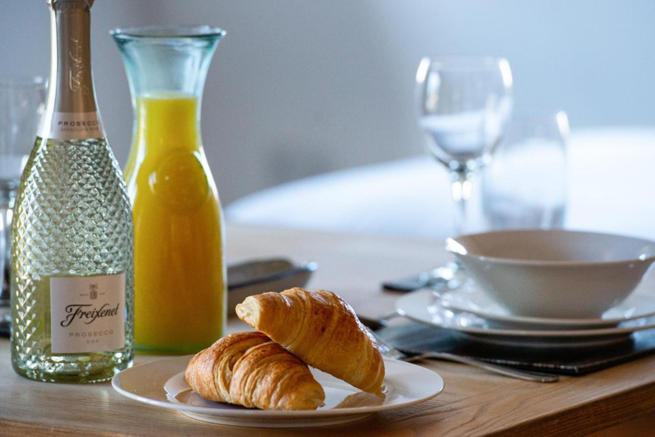 Central Studio Suite - Modern Stay With Free Wifi Stamford Esterno foto