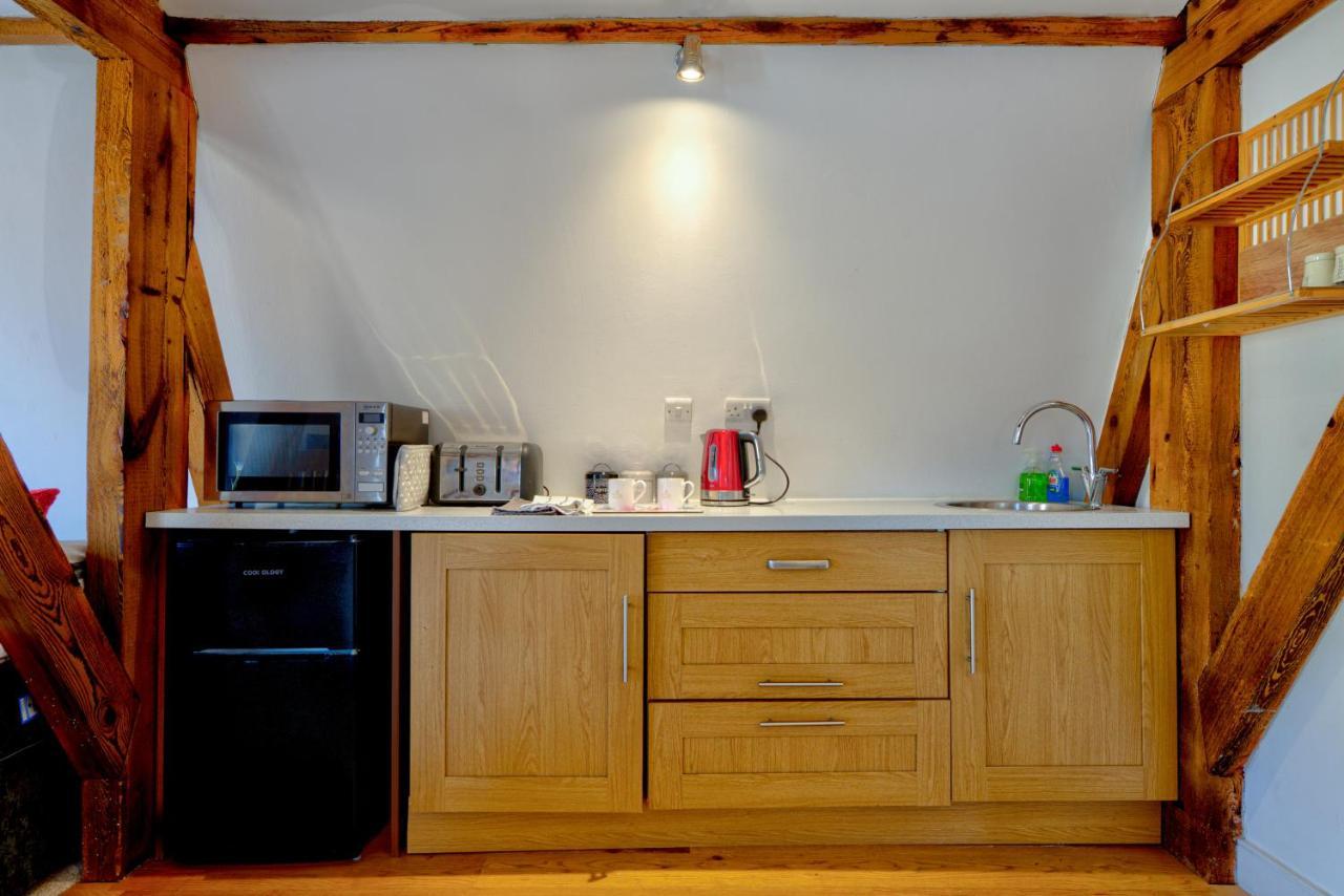 Central Studio Suite - Modern Stay With Free Wifi Stamford Esterno foto